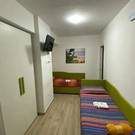 Dimora Leone Bed & Breakfast Diamante