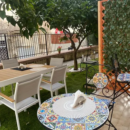 Dimora Leone Bed & Breakfast Diamante