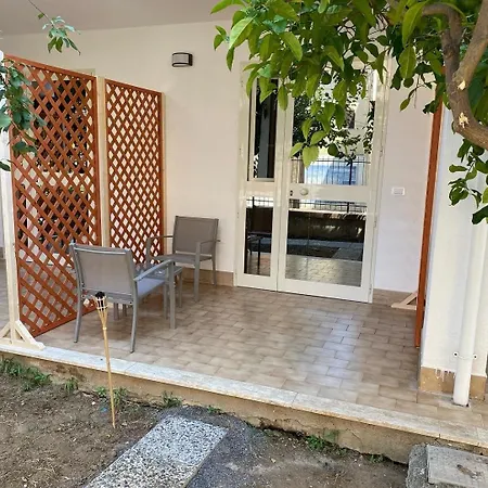 Dimora Leone Bed & Breakfast Diamante