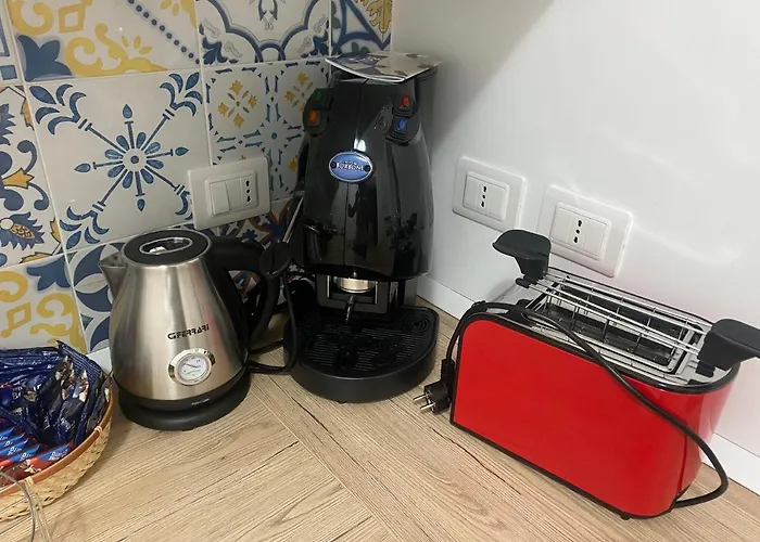 Dimora Leone Bed & Breakfast 4*